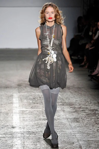 Look 35